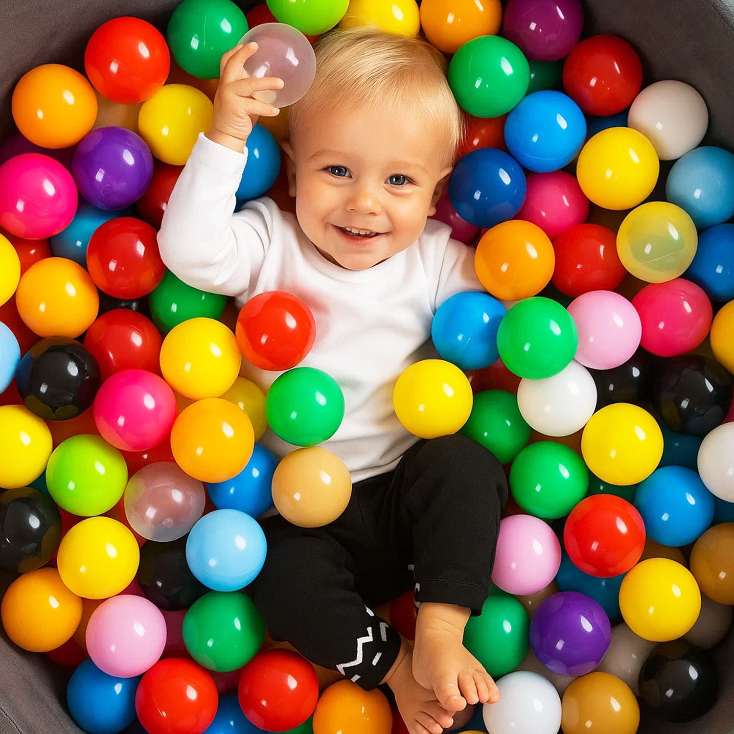 MILLYBO Plastikbälle 7 cm – Perfekt für Bällebad & Spielzelt - Weiß