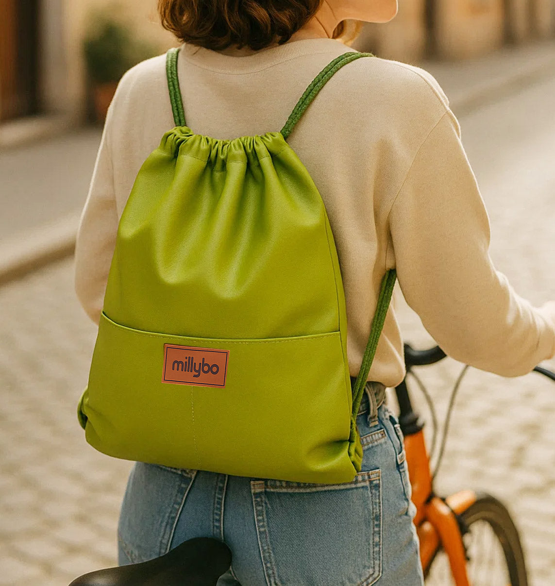 MILLYBO SACCO ECO Turnbeutel aus Kunstleder – Eleganter Beutelrucksack Pistazie