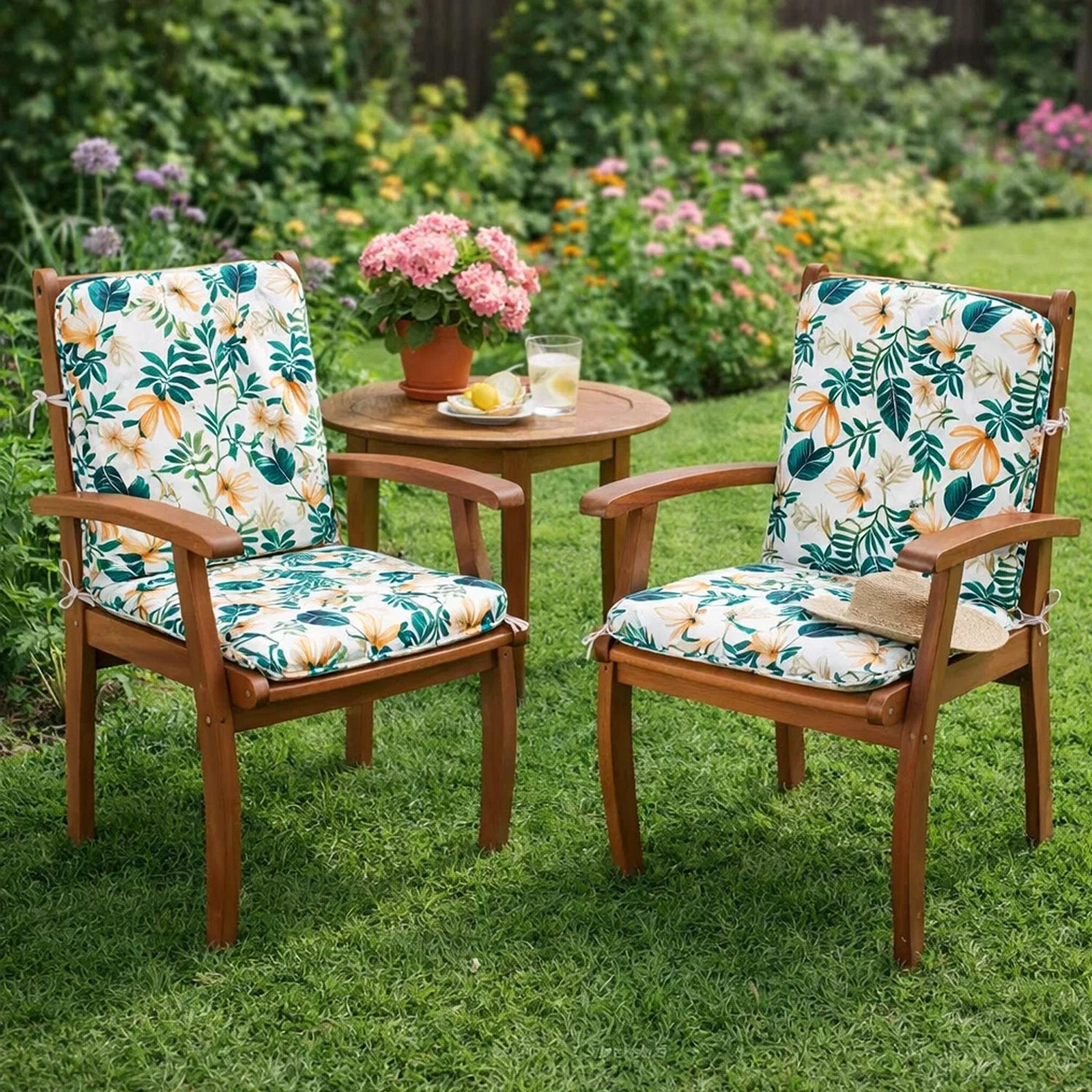 MILLYBO Gartenstuhlauflage – Sitzkissen für Gartenstühle & Balkonmöbel ALBA - Weisse Blumen